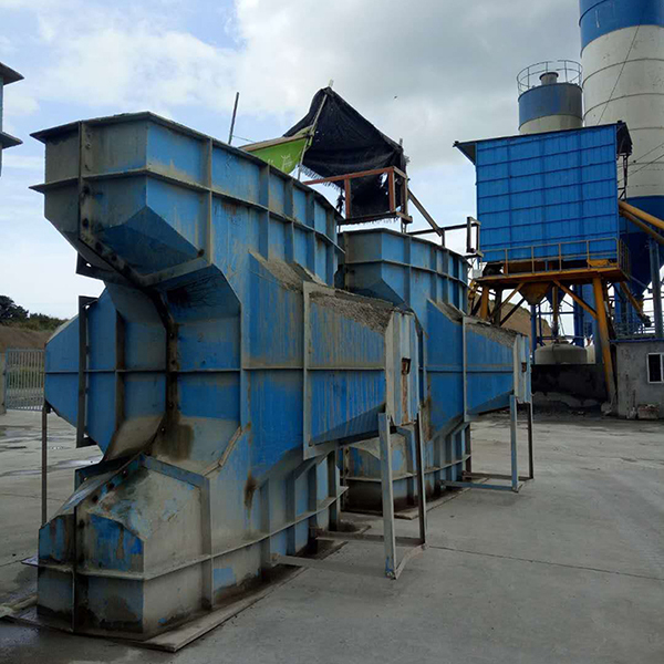 四角錐防浪塊模具