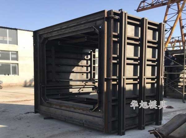 雙艙管廊模具