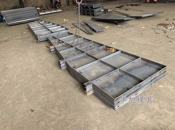 混凝土防撞護(hù)欄模板